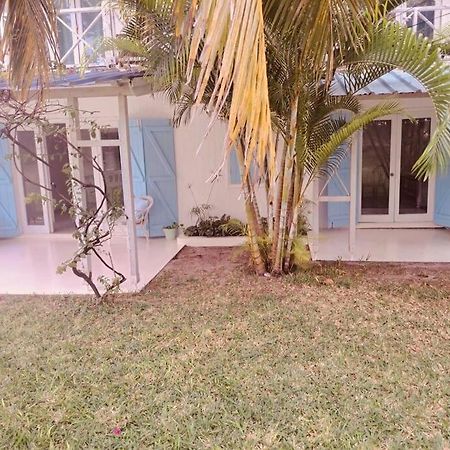 Tamam Beach Shack Apartment Mahebourg Exterior photo